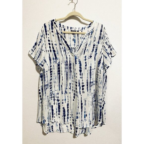 Torrid Top Womens 3X Blue Tie Dye Split Neck Georgette Lightweight Flowy Boho - Picture 1 of 8